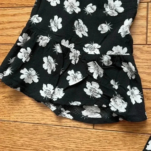 [M]Abercrombie&Fitch  White Floral Viscose Romper - Picture 5 of 9